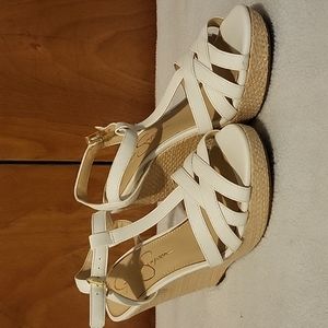 Jessica Simpson wedge size 6.5